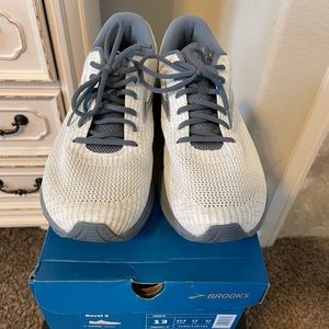 Men’s Brooks Revel 3
